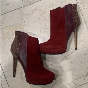 CHARLES DAVID Ankle Booties Burgundy Snake Skin